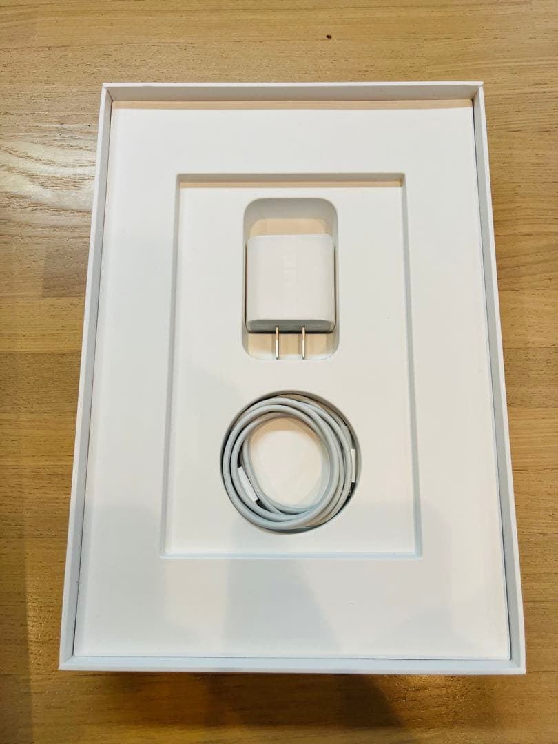 【美品】2021 Apple iPad 第9世代 Wi-Fi 64GB
