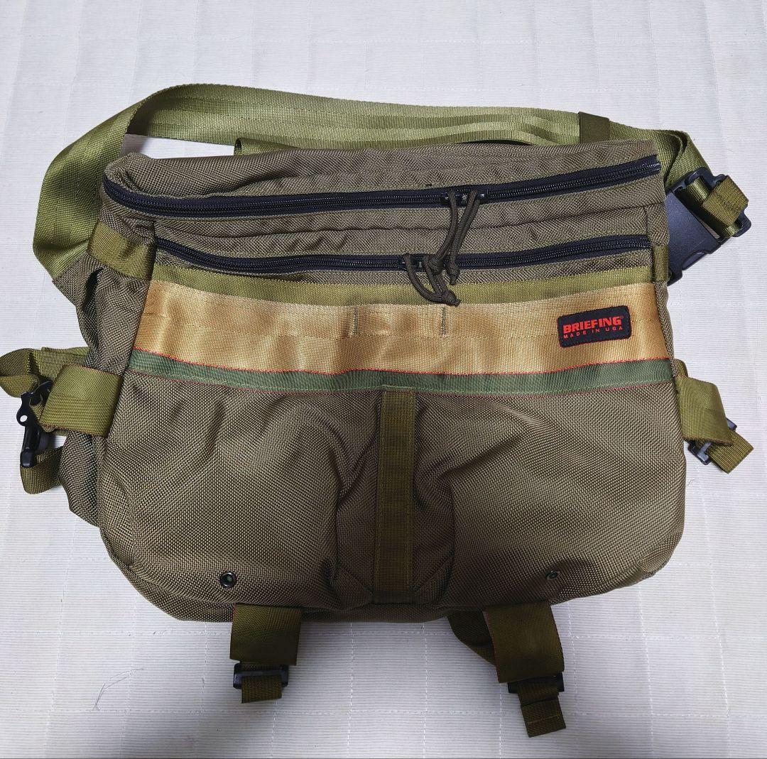 ブリーフィング メッセンジャー ショルダーバッグ アメリカ製 多機能大容量