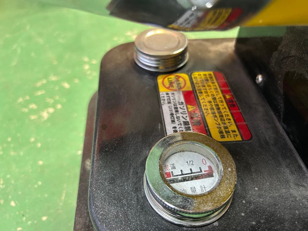 スポットヒーター　ナカトミ製SPH-110Q