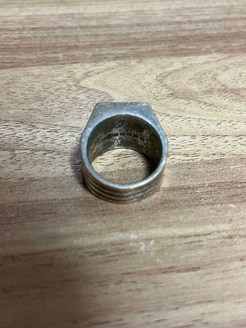 マルジェラ リング 海外モデル 限定