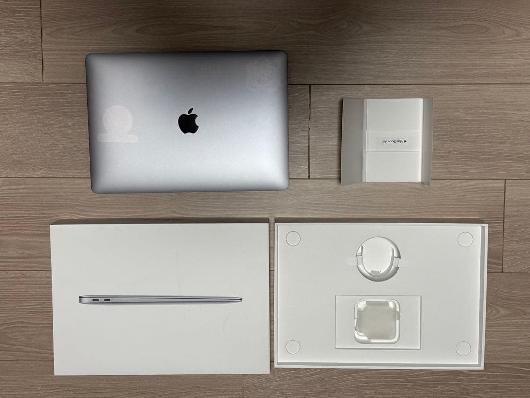 ‪MacBook Air (Retina,13-inch,2018) 1