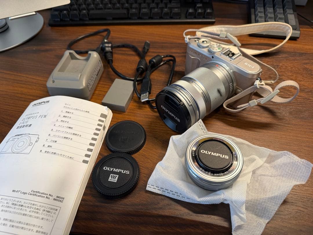 OLYMPUS E-PL10 ダブルズームキット おまけ付き