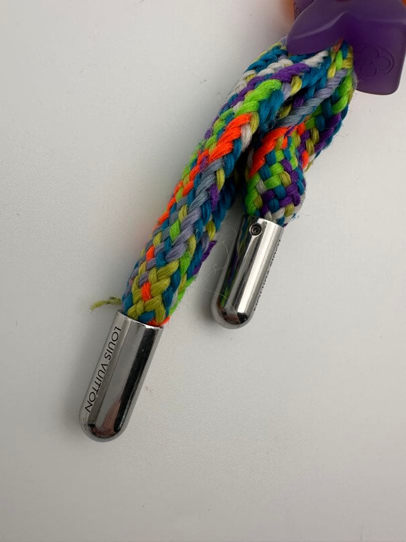 LOUIS VUITTON ルイヴィトン ポルトクレ LV プレイ キーホルダー