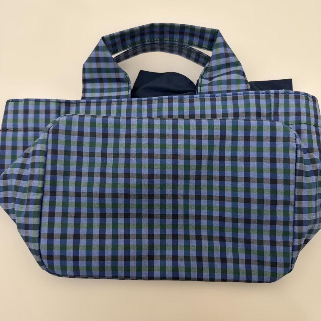 ファミリア　チェック柄リボン付き手提げバッグ