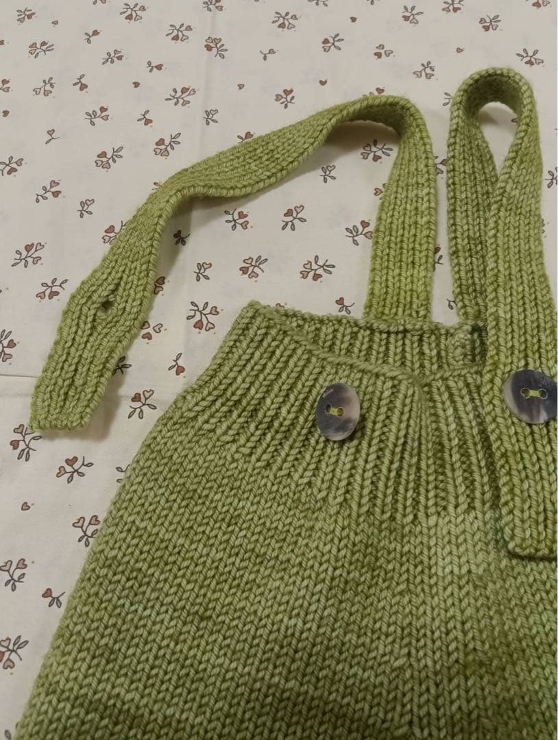 Misha&Puff緑色 サスペンダー付きロンパース 12-18m大きめ