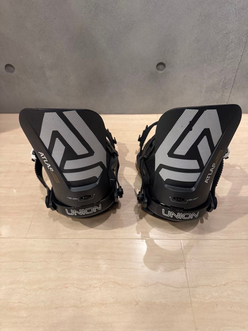美品✨24-25UNION ATLAS PROビンディング Mサイズ