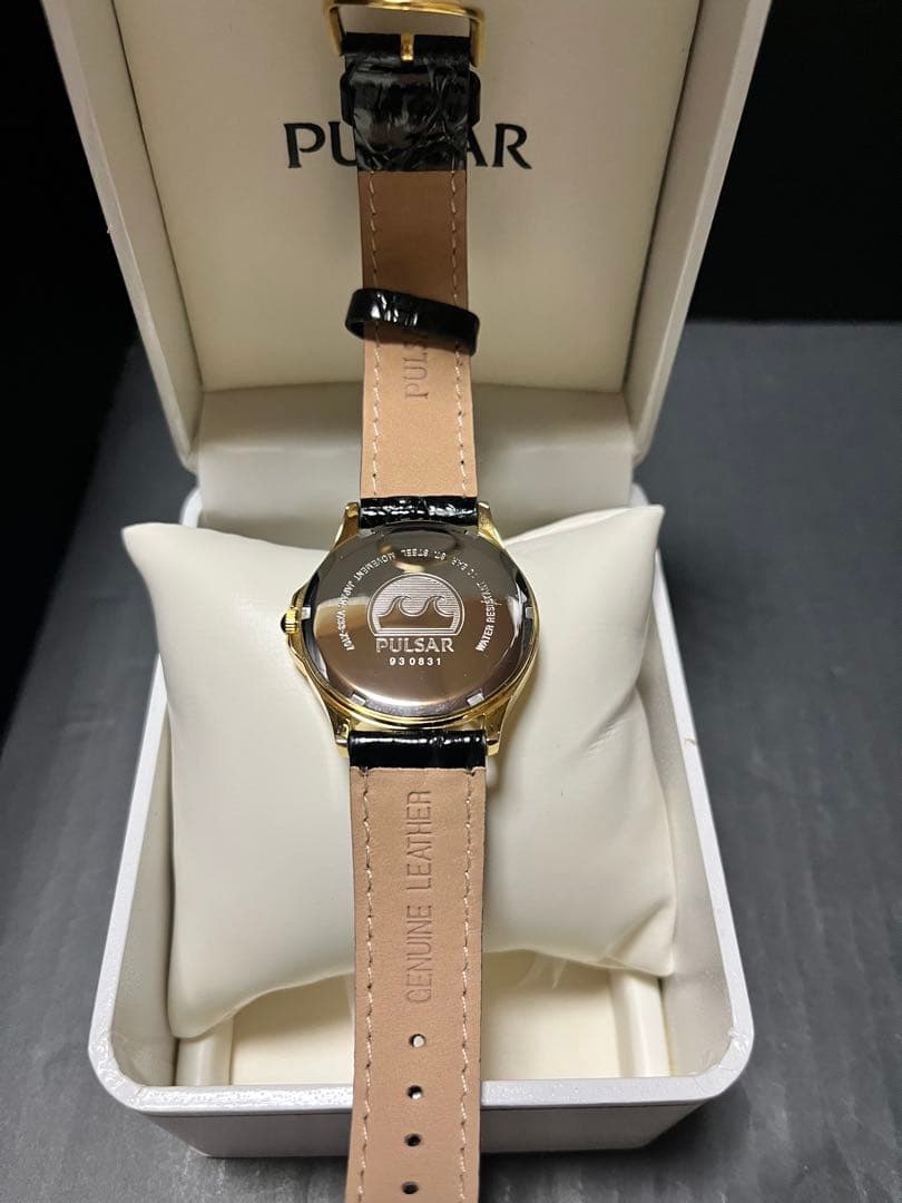 ★奇跡の1本！ほぼ新品！箱付SEIKOセイコー パルサー ゴールド腕時計新品電池
