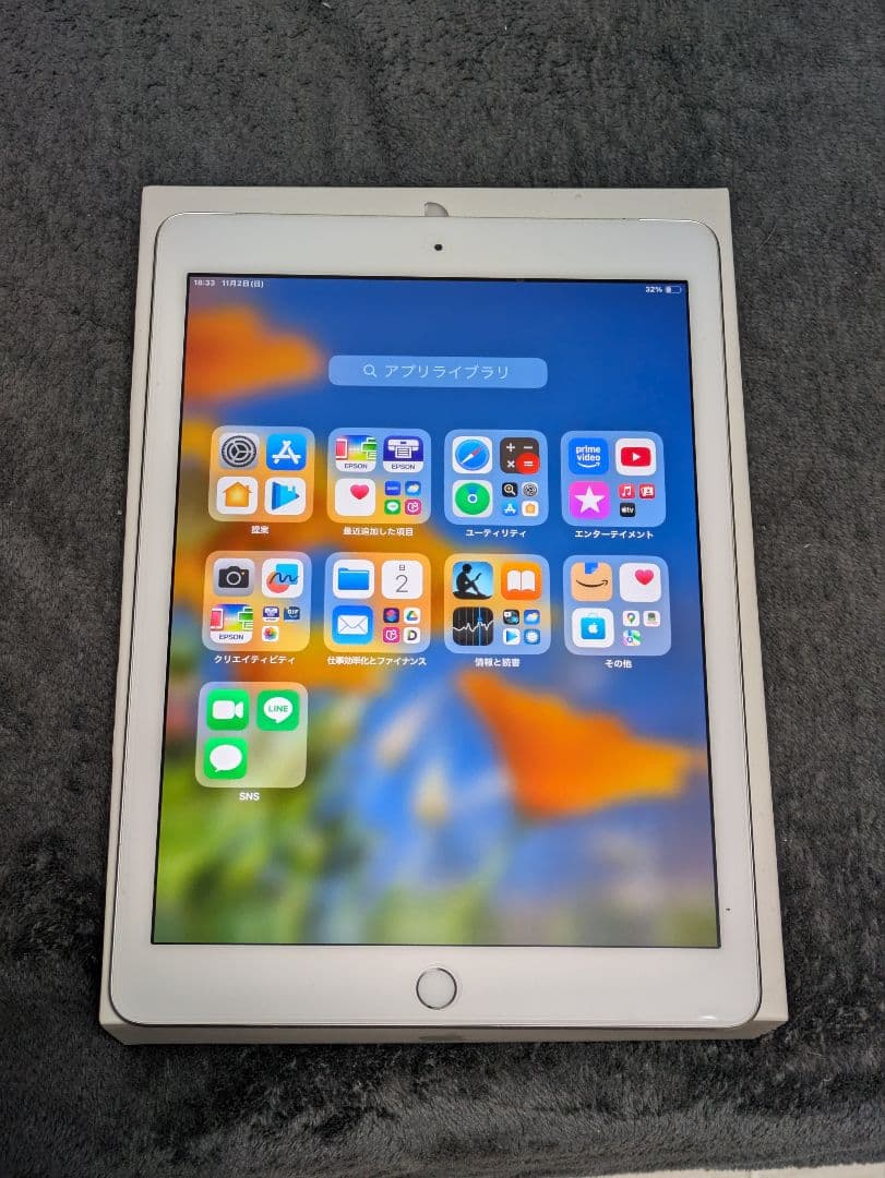 え*ふ様 第6世代 iPad cellular docomo 32GB シルバー