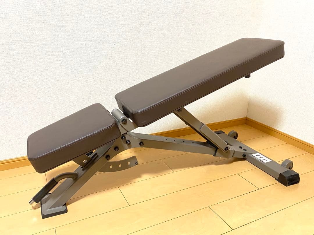 リーディングエッジ　アジャスタブルベンチ　トレーニングLE-B100R BR