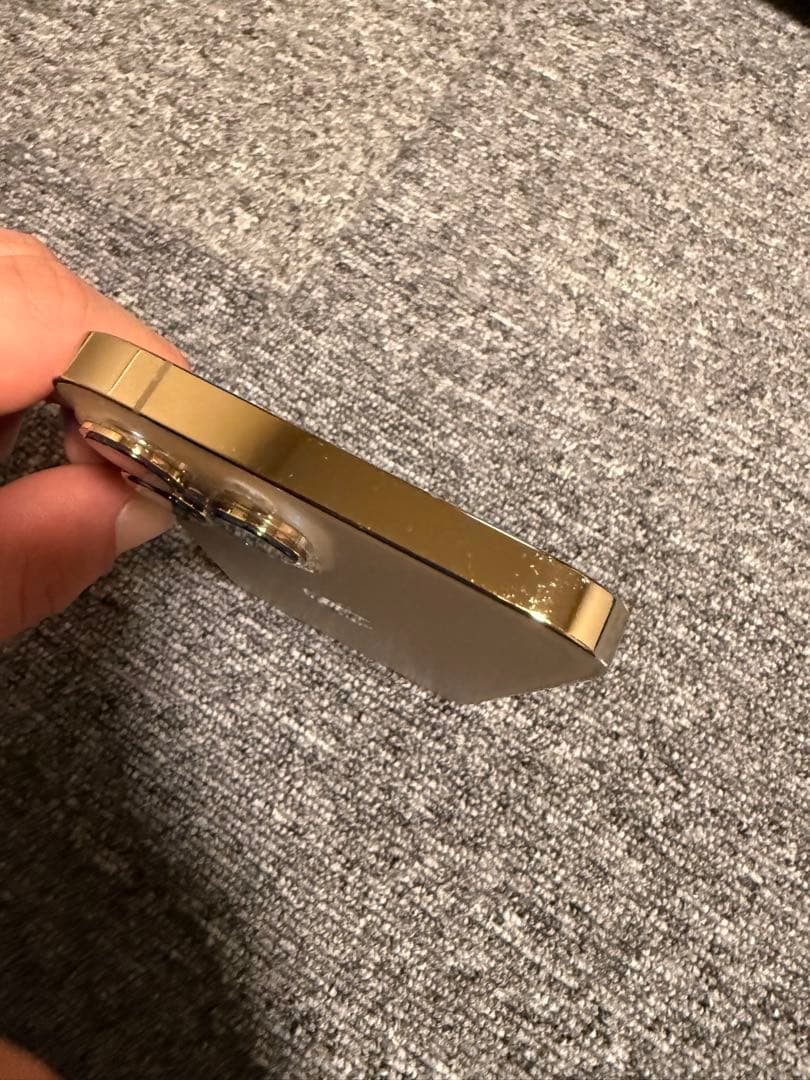 iPhone 13 Promax ゴールド 本体　256GB