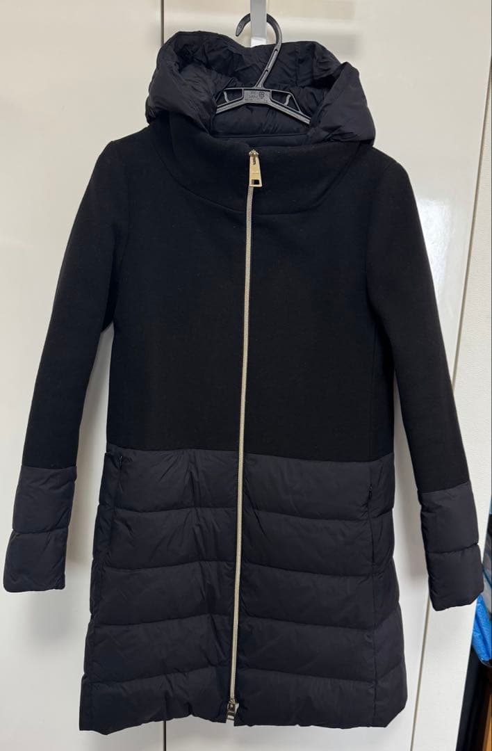 （美品）HERNO ヘルノ　40 ダウンコート　定番