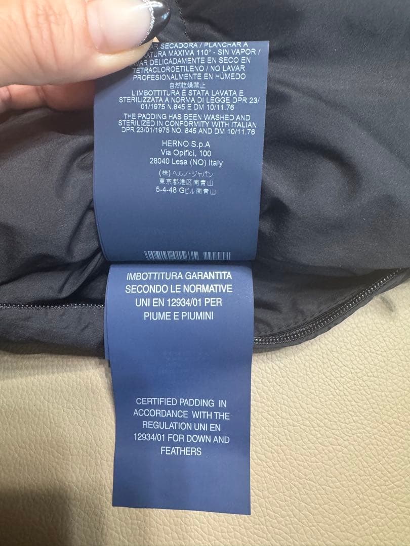 （美品）HERNO ヘルノ　40 ダウンコート　定番