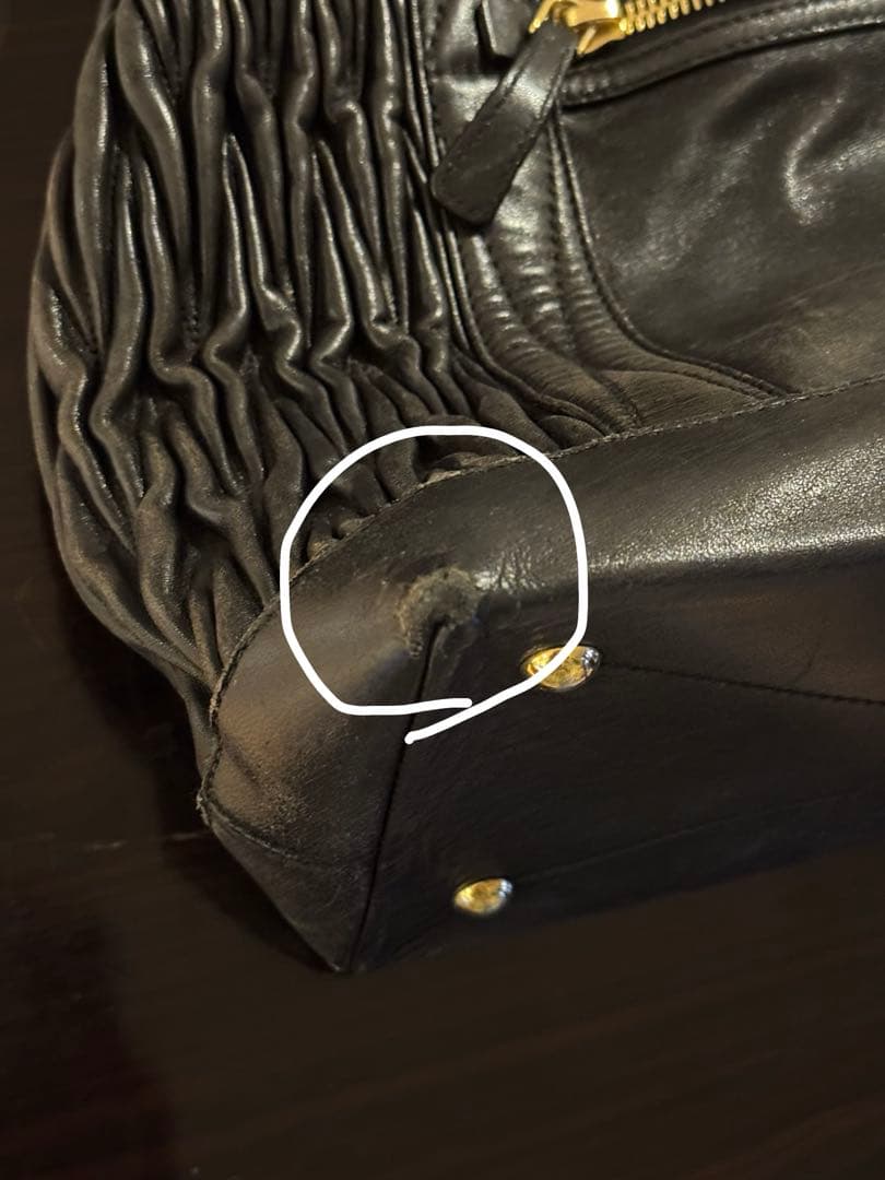 miumiu バッグ　トートバッグ　ハンドバッグ