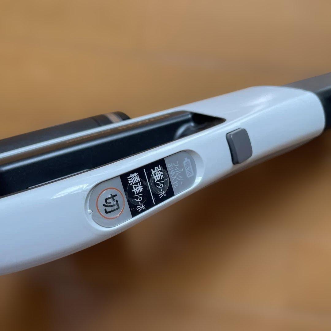 日立充電式掃除機　ジャンク