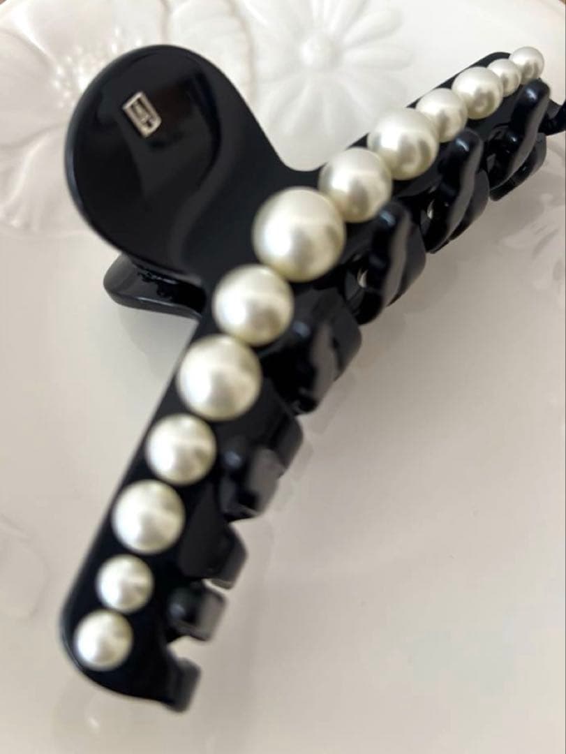 新品✨アレクサンドルドゥパリ✨ヘアクリップ✨パール✨ブラック L