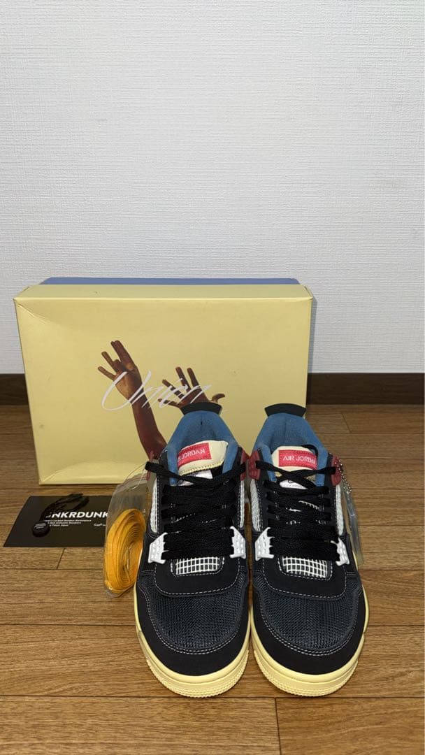 UNION × NIKE AIR JORDAN 4 \"OFF NOIR\"