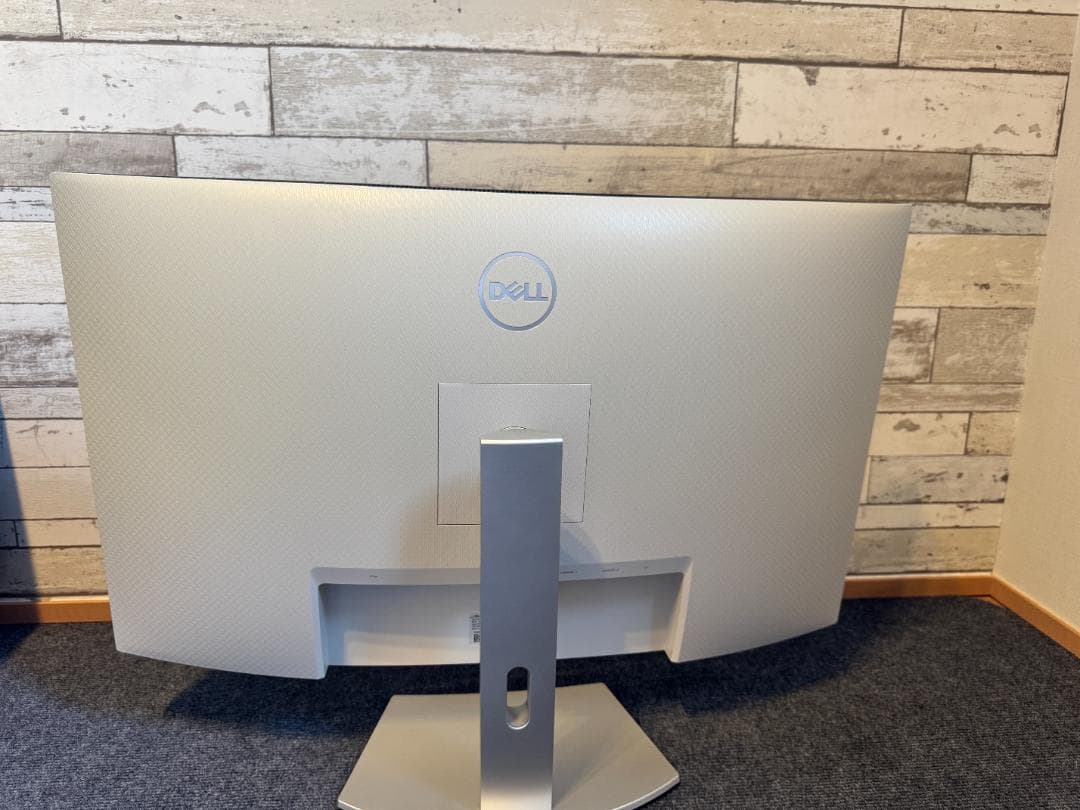 Dell 31.55インチ 曲面モニター　S3222HS