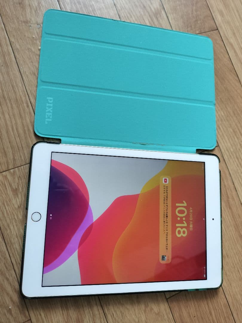 Apple iPad 第5世代セルラーMPG42J/A ゴールド バッテリー良好