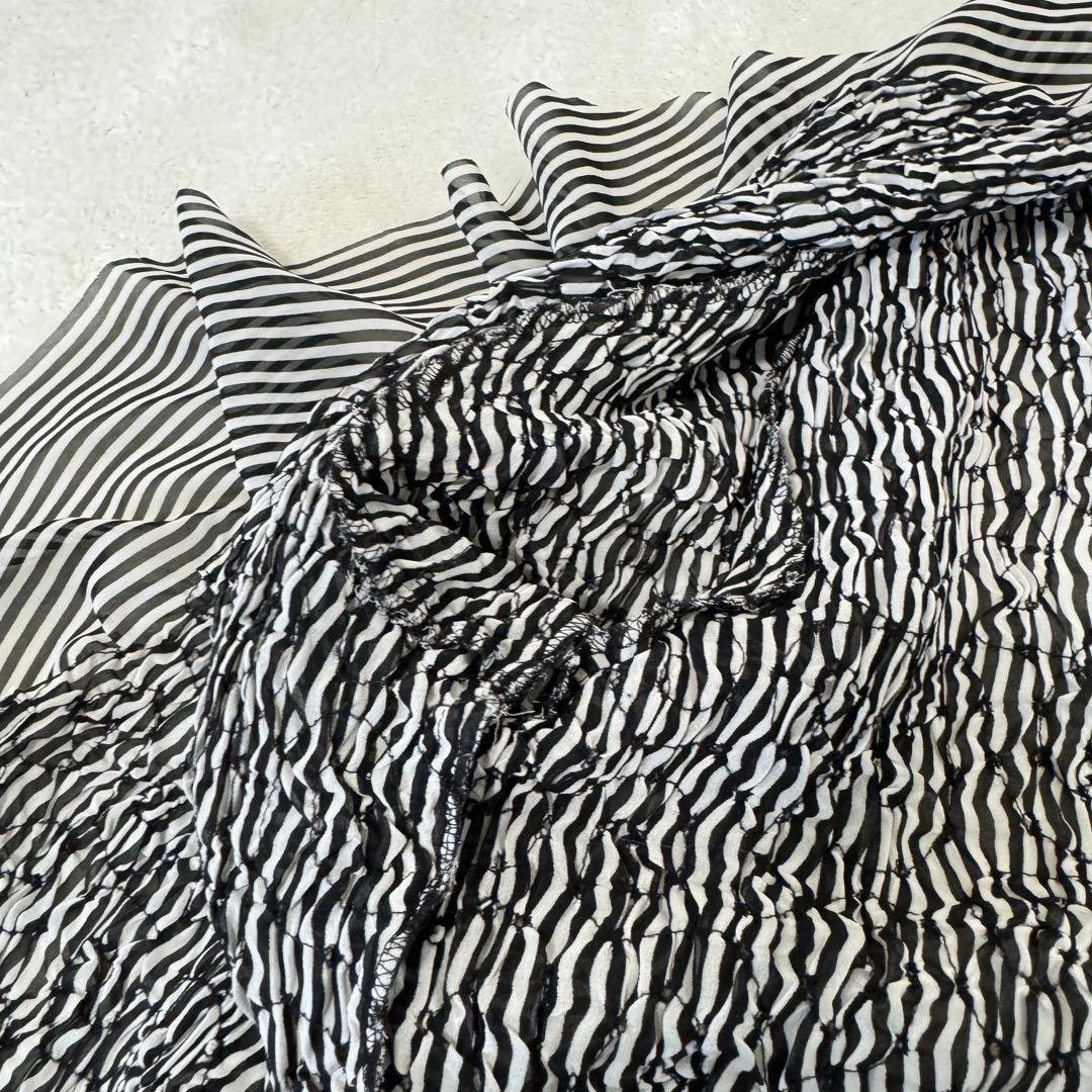 ISSEY MIYAKE プリーツ　ブラウス　変形　白　黒　長袖　Mサイズ