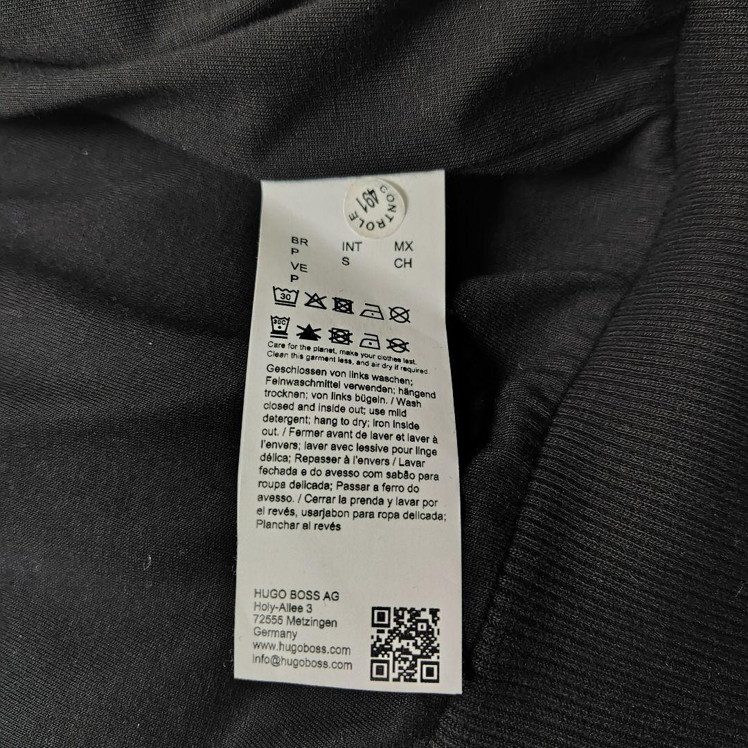 未使用に近い　現行　ヒューゴボス　ブルゾン　異素材　切り替え　中綿　刺繍　L