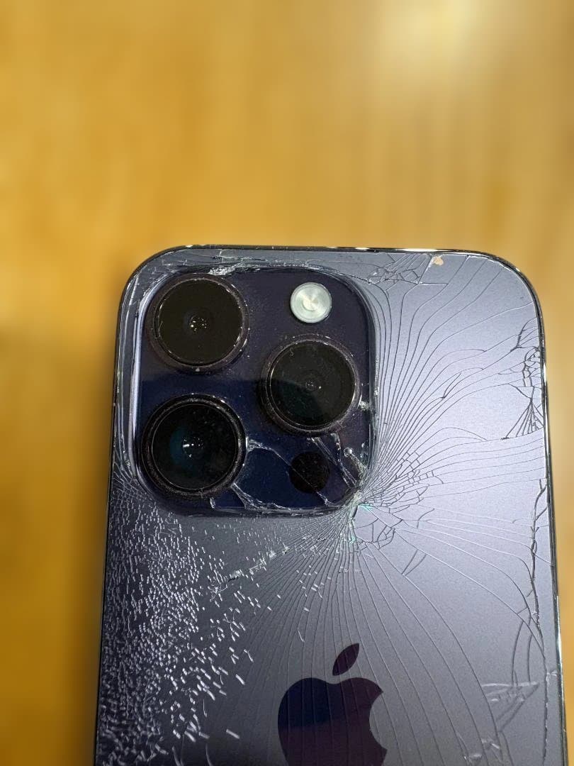 【背面割れ】Apple iPhone 14 Pro 本体　【ジャンク品】