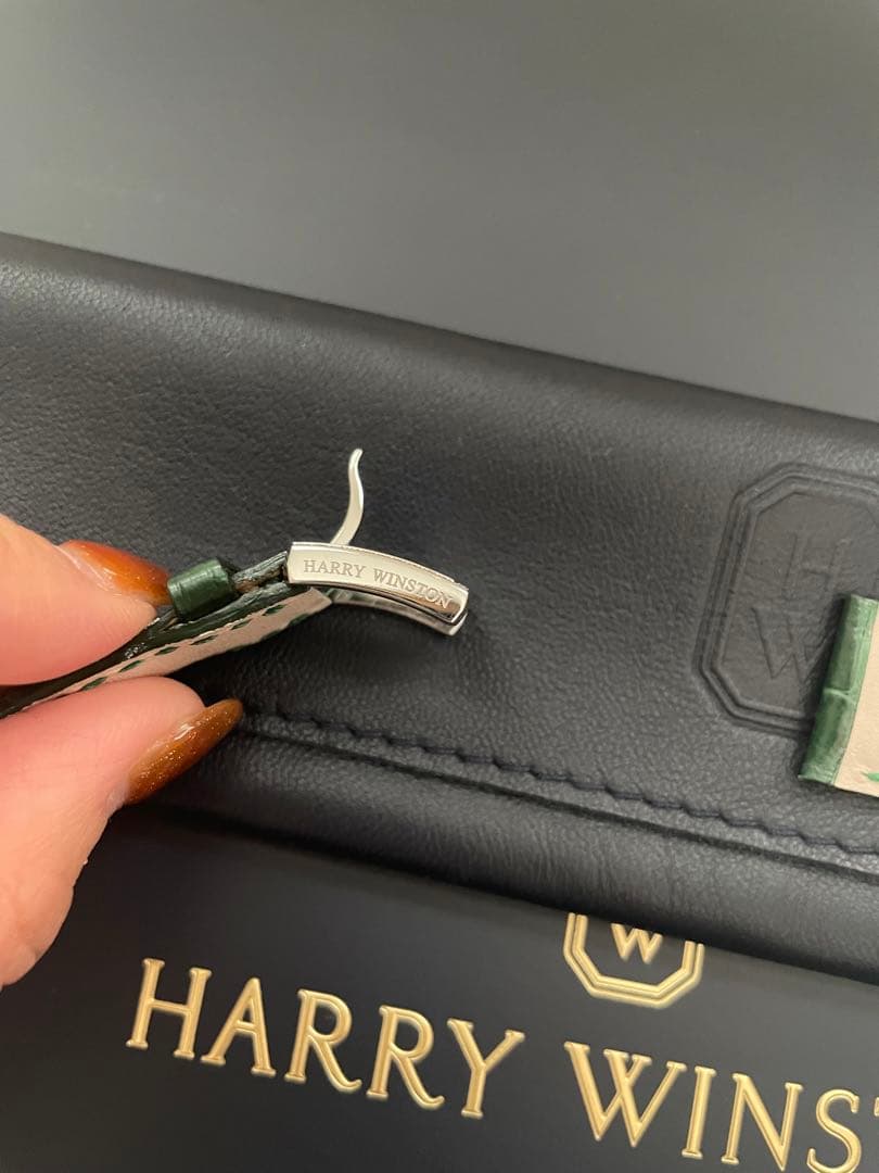 ハリーウィンストン　ダイヤ入り尾錠　新品未使用