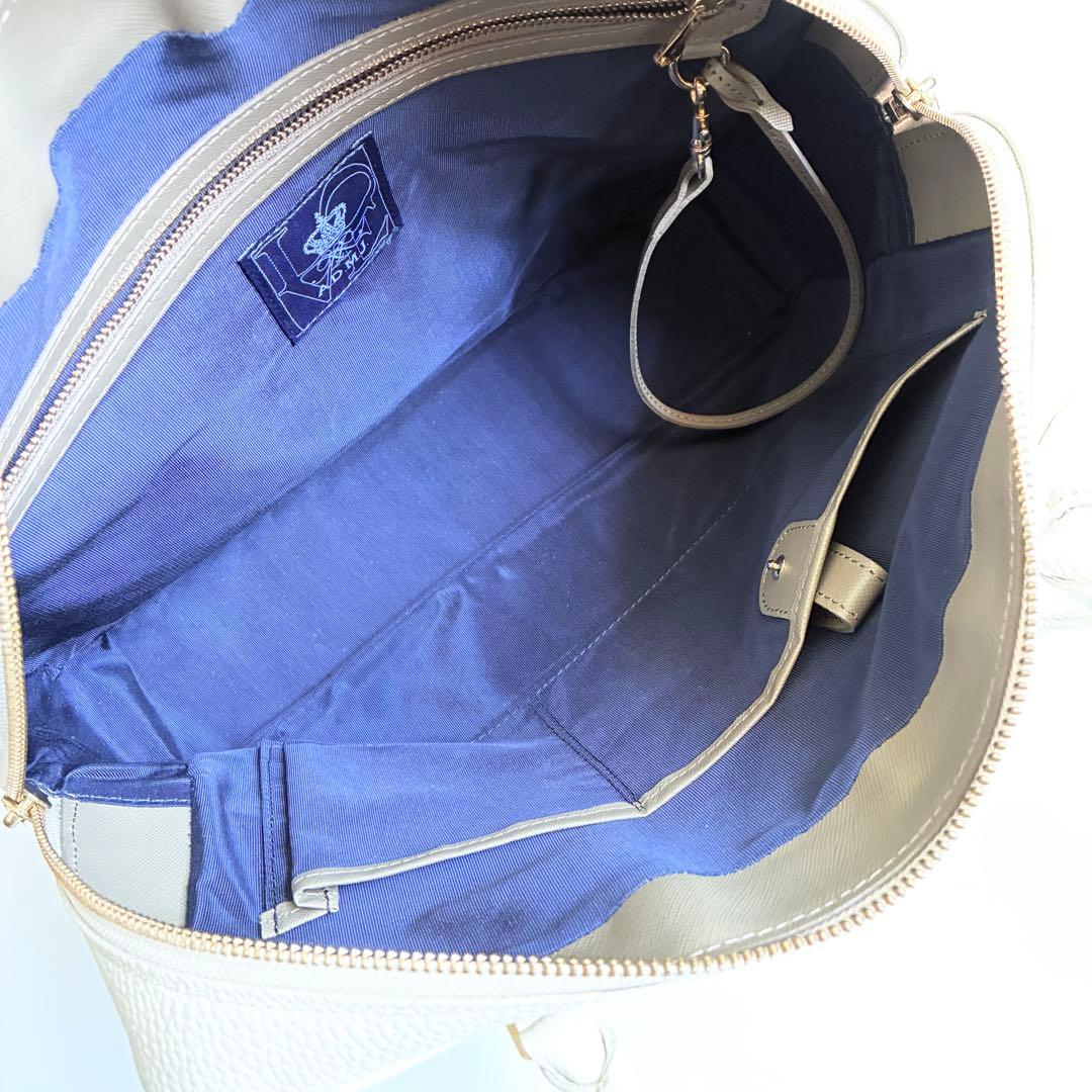 【美品】ADMJ　シボ革　ボストン トートバッグ　アイボリー　ゴールド金具