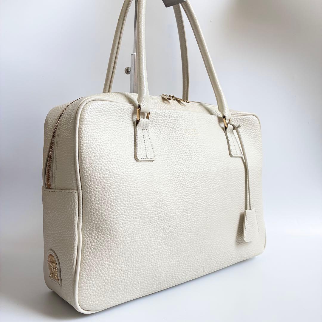 【美品】ADMJ　シボ革　ボストン トートバッグ　アイボリー　ゴールド金具