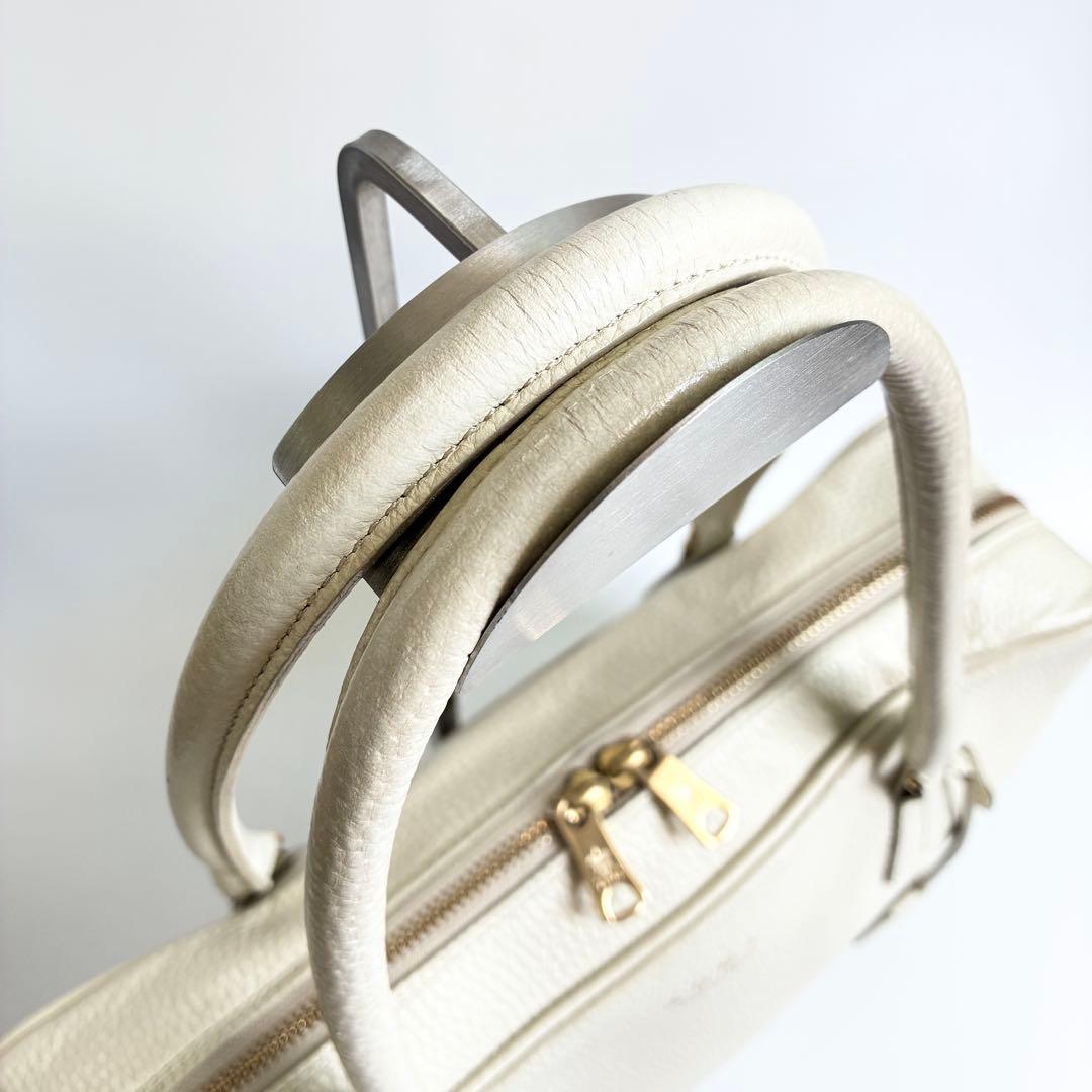 【美品】ADMJ　シボ革　ボストン トートバッグ　アイボリー　ゴールド金具