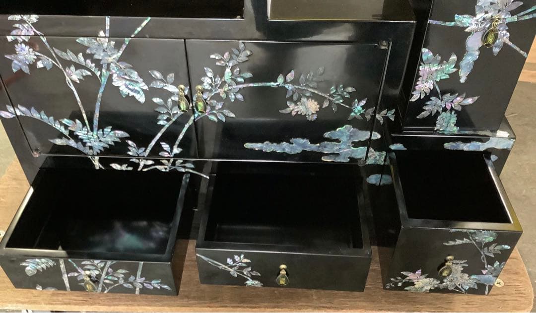 【アンティーク】螺鈿家具 螺鈿細工の小物入れ 階段状 チェスト