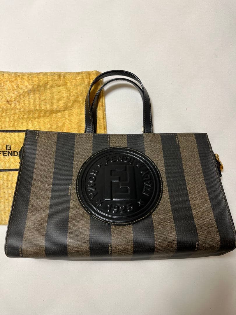 FENDI フェンディ バック カバン デカロゴ ペカン柄