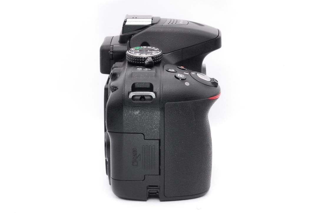 使用回数少な目 Wi-Fi搭載機 Nikon D5300 ダブルレンズセット