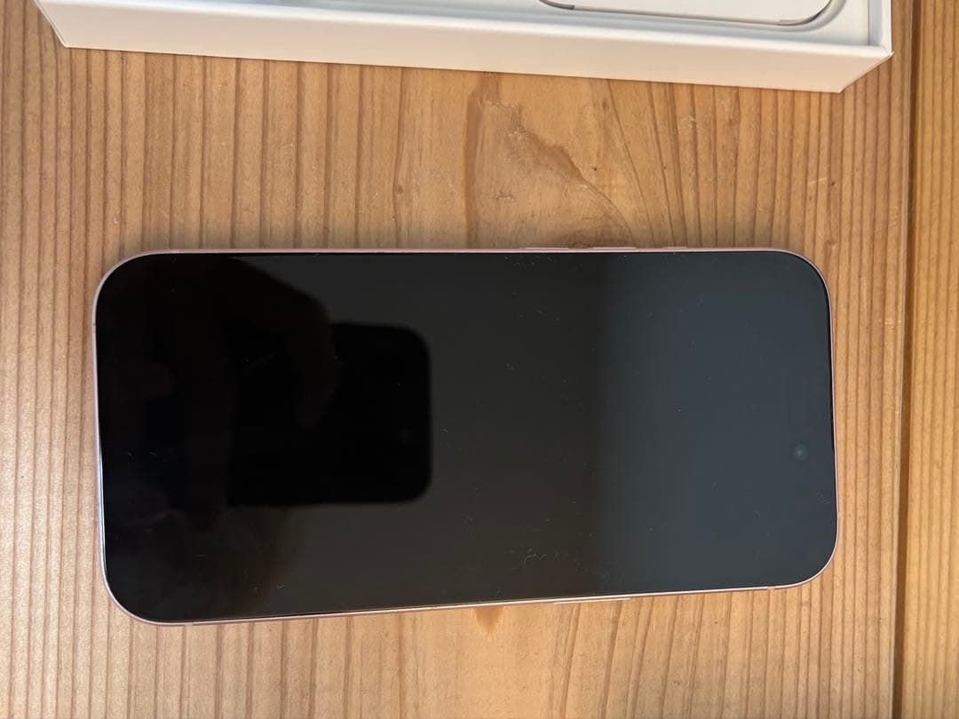 【美品】Apple iPhone 15 128GB ピンク