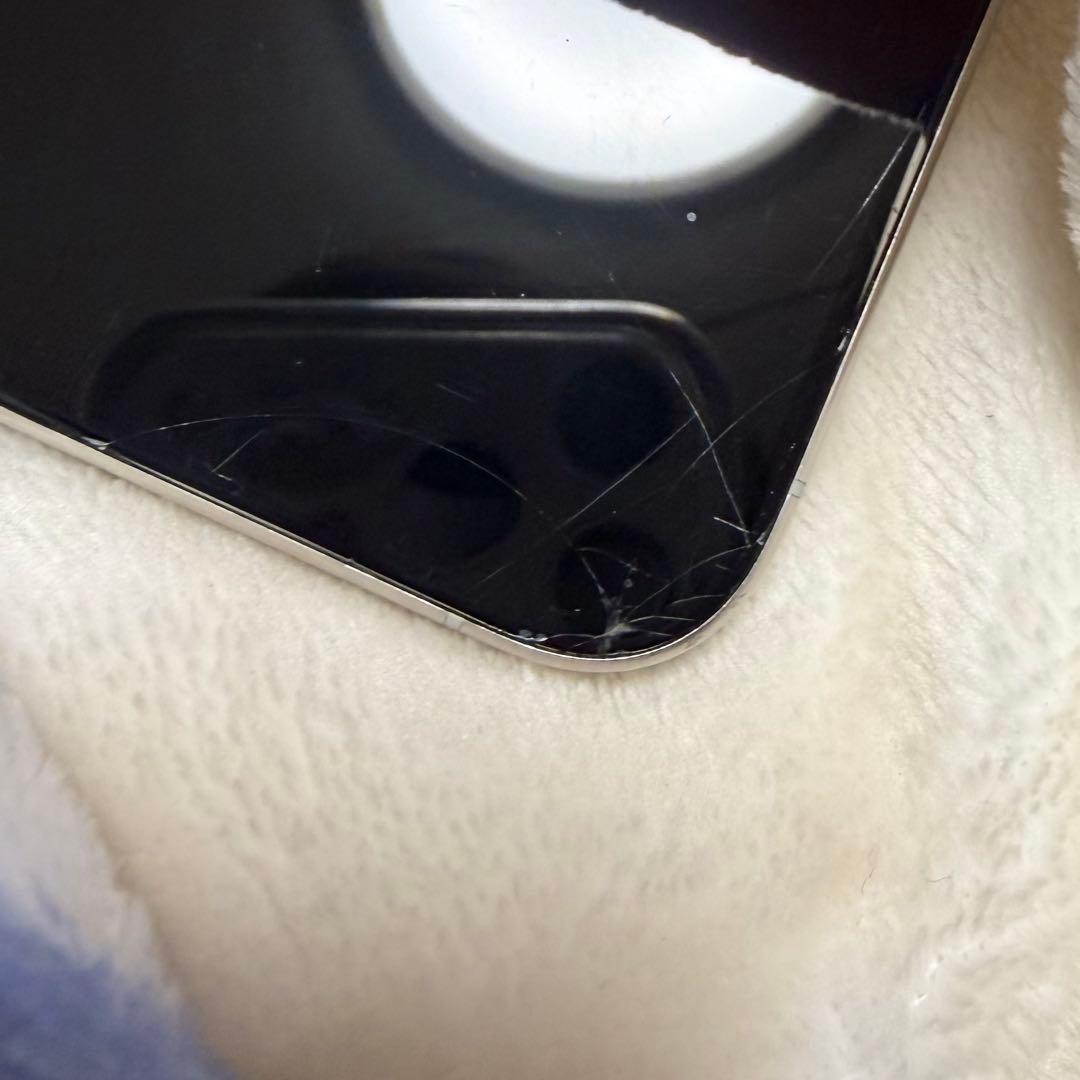 Apple iPhone 15 Pro MAX 本体 ホワイト