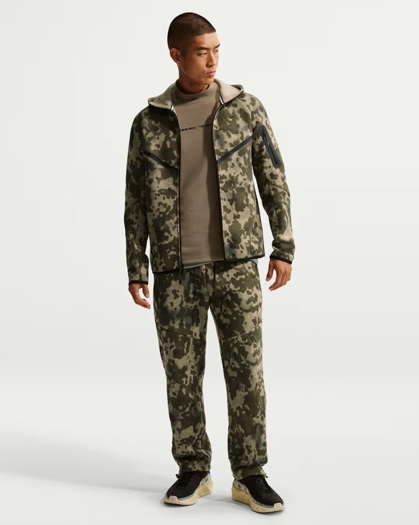 ナイキ テックフリース 上下セットアップ 迷彩柄Ｌサイズ 【新品未使用】
