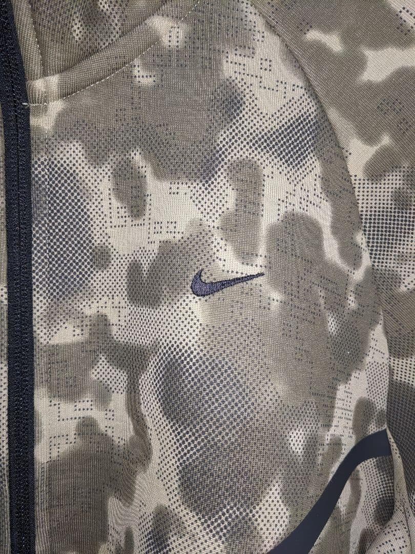 ナイキ テックフリース 上下セットアップ 迷彩柄Ｌサイズ 【新品未使用】