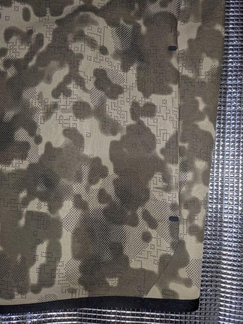 ナイキ テックフリース 上下セットアップ 迷彩柄Ｌサイズ 【新品未使用】