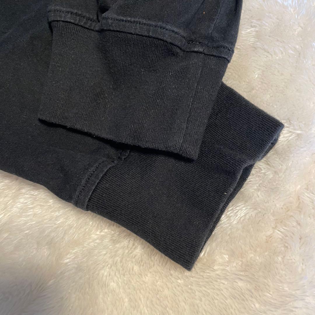 Supreme 黒 長袖シャツ　ロンT ワンポイント