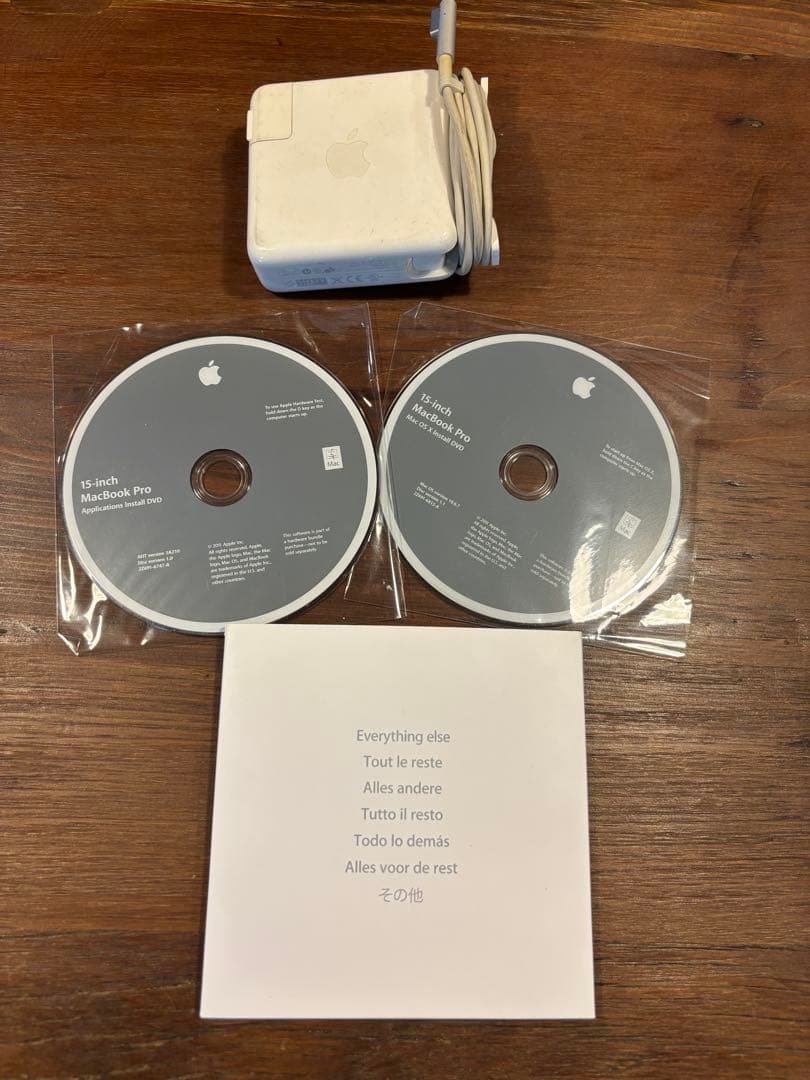 【コウ】MacBook Pro 15インチ Mid 2011