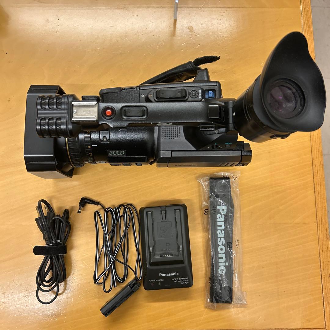 Panasonic AG-DVX100B 業務用ビデオカメラ本体（ジャンク品）