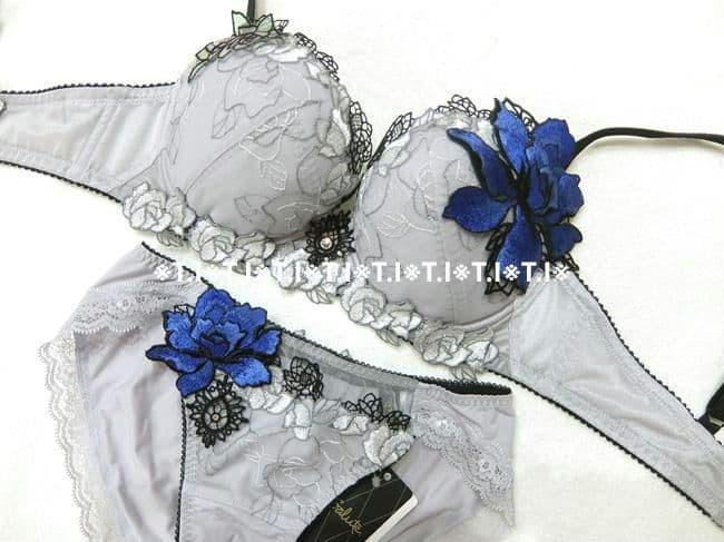 サルート/天空の城ラピュタ　E70＆ノーマルショーツM　GY　76