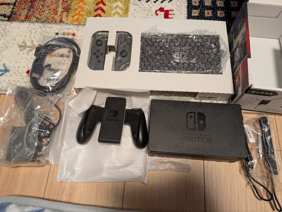 ★保護フィルム付き★Nintendo Switch 本体+Joy-Con+ドック