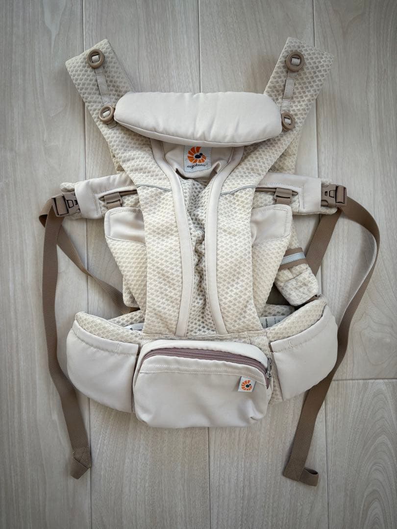 クリーム色 抱っこ紐 メッシュ素材