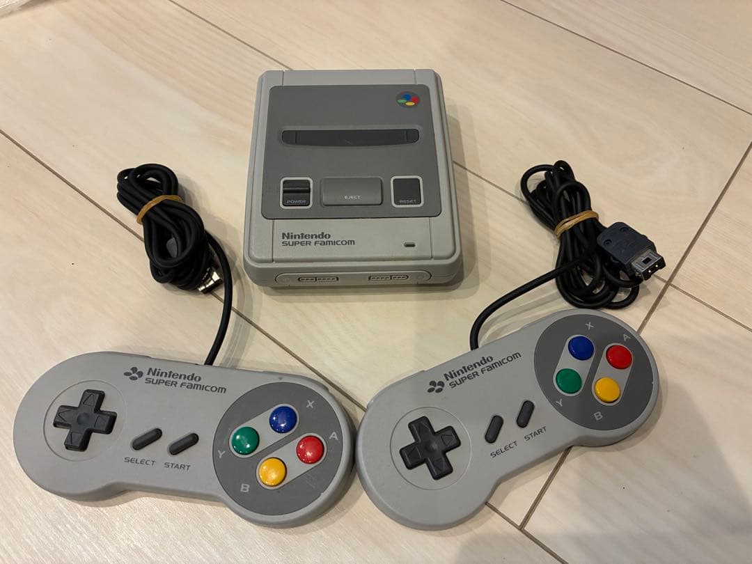 アダプタ付　Nintendo ニンテンドークラシックミニ スーパーファミコン