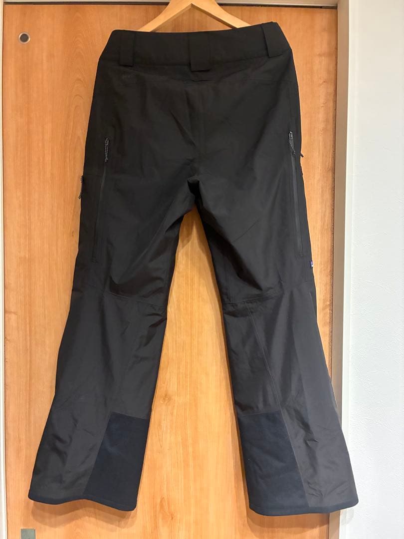 一回使用 Patagonia M’s PowderTown pants S