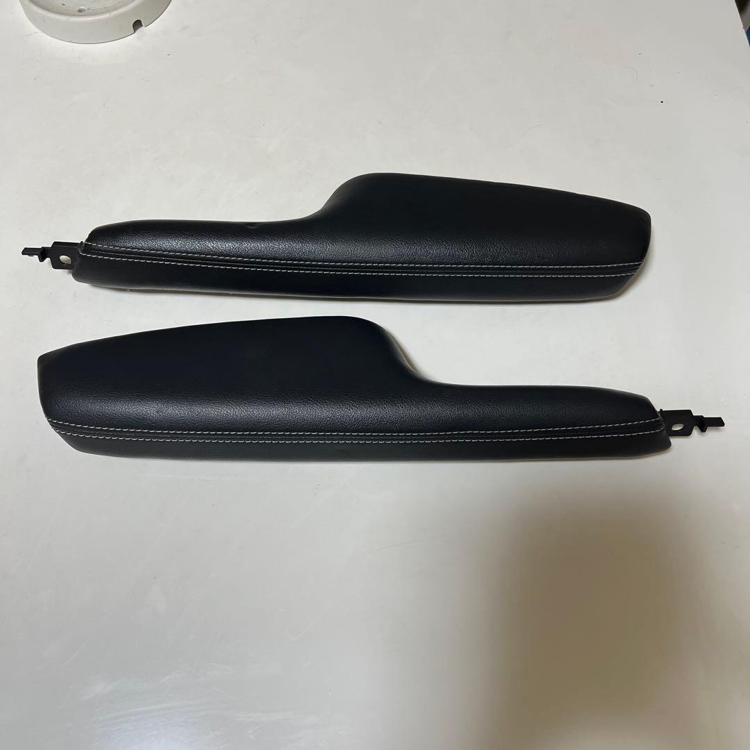 トヨタライズ/ダイハツロッキーフルラッピングドアアームレスト