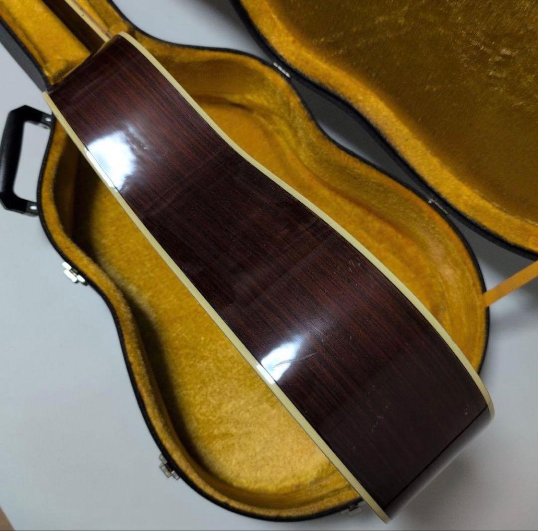 YAMAHA　ヤマハ　アコースティックギター　アコギ　FG-301　ハードケース
