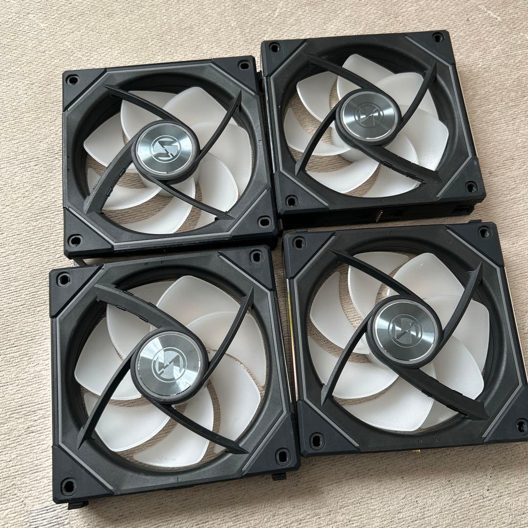 Lian Li UNI Infinity 120mm ケースファン