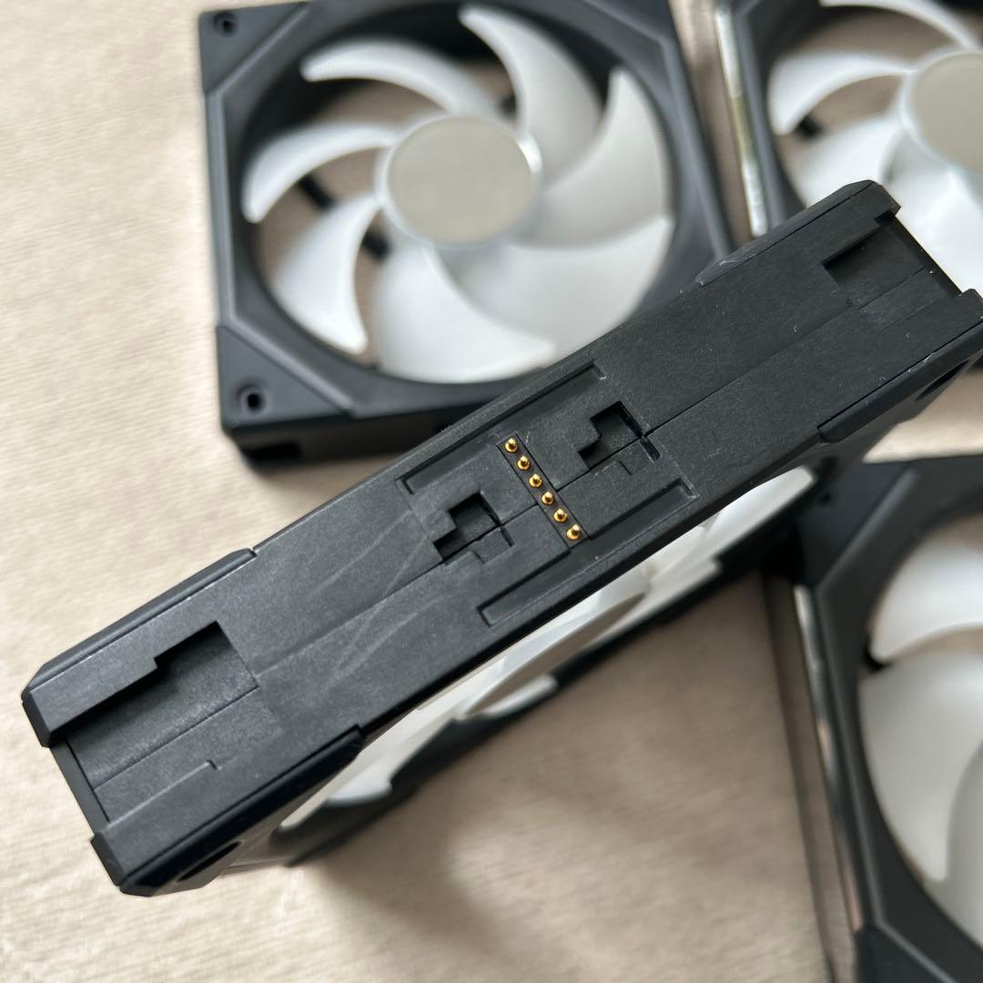 Lian Li UNI Infinity 120mm ケースファン