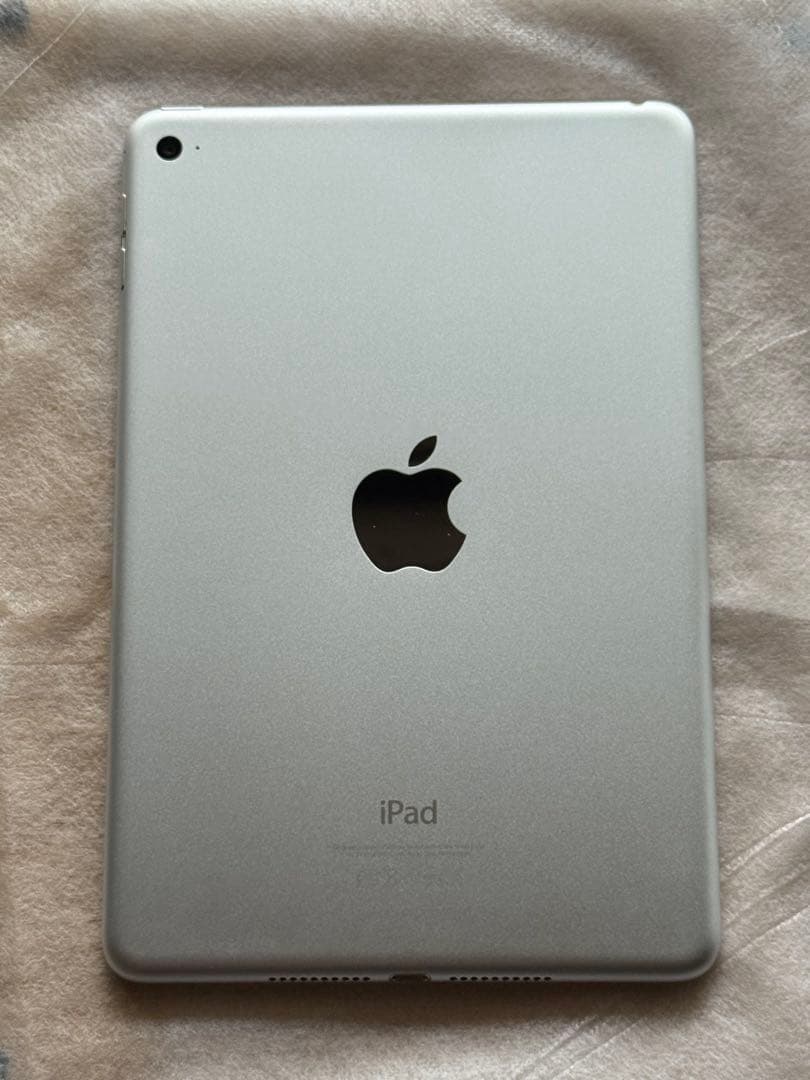 iPad mini 4 Wi-Fiモデル 16GB シルバー